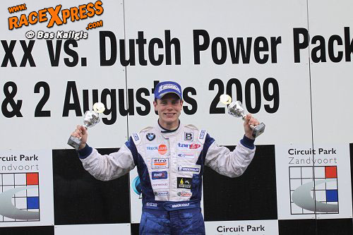 Simon Knap op podium